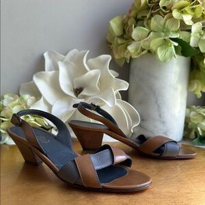 Vintage Gucci Slingback Sandals in Gray and Cognac Leather